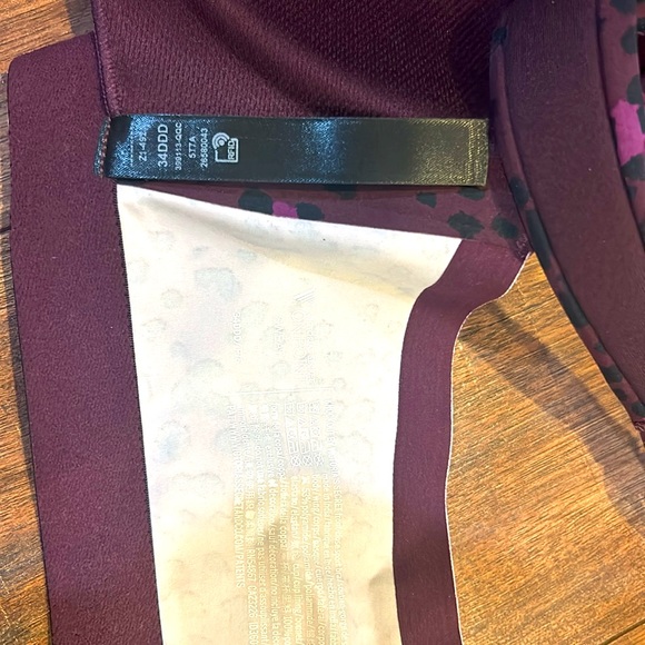 Victoria’s Secret sports bra - Picture 3 of 3